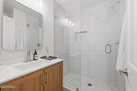 Bath - 2743 E Windrose Dr, Phoenix, AZ 85032 photo 1 of 2