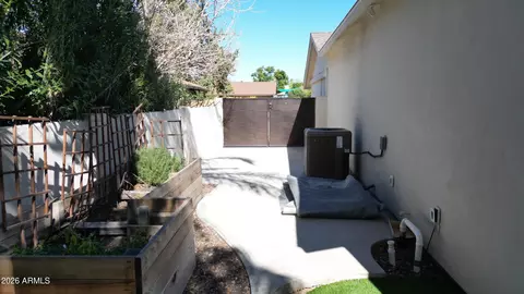 Exterior - 4435 E Kings Ave, Phoenix, AZ 85032 photo 18 of 20