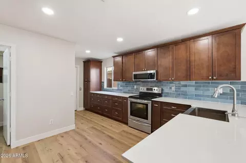 71 N Birch St, Gilbert, AZ 85233 photo 9