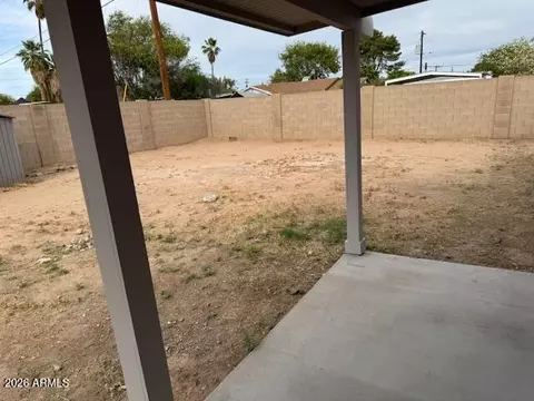 Exterior - 2016 W Oregon Ave, Phoenix, AZ 85015 photo 2 of 5