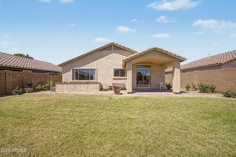 Exterior - 10049 E Olla Ave, Mesa, AZ 85212 photo 6 of 9