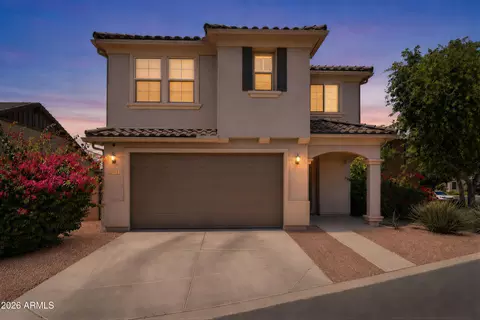 6911 E Posada Cir, Mesa, AZ 85212