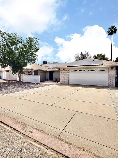 4017 W Angela Dr, Glendale, AZ 85308