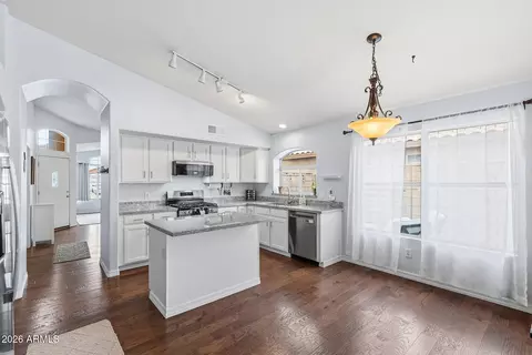 9649 W Irma Ln, Peoria, AZ 85382