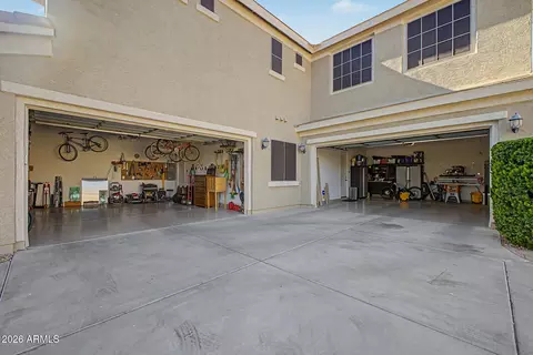 Exterior - 1242 E Canary Dr, Gilbert, AZ 85297 photo 4 of 22