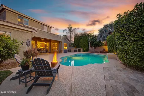 Exterior - 1242 E Canary Dr, Gilbert, AZ 85297 photo 13 of 22