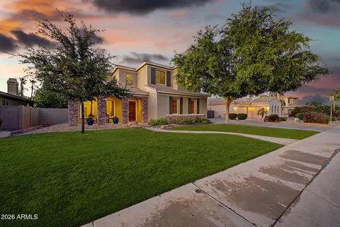 1242 E Canary Dr, Gilbert, AZ 85297