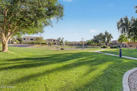 Exterior - 1242 E Canary Dr, Gilbert, AZ 85297 photo 20 of 22