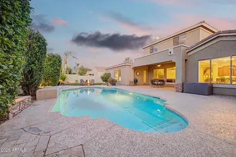 Exterior - 1242 E Canary Dr, Gilbert, AZ 85297 photo 16 of 22