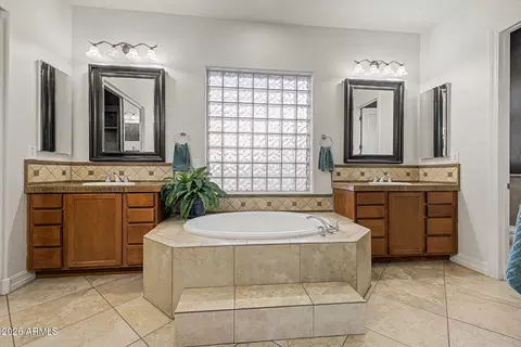 Bath - 1242 E Canary Dr, Gilbert, AZ 85297 photo 2 of 12