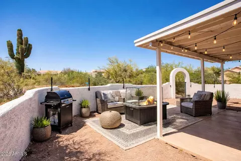 Exterior - 310 N Mountain View Rd, Apache Junction, AZ 85119 photo 1 of 2