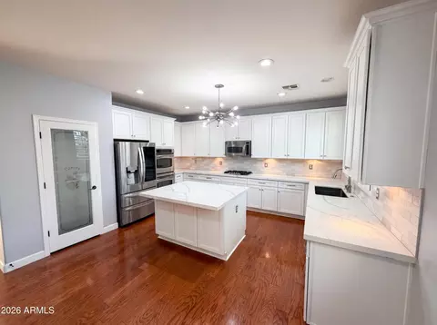 Kitchen - 2113 W Eagle Feather Rd, Phoenix, AZ 85085 photo 2 of 2
