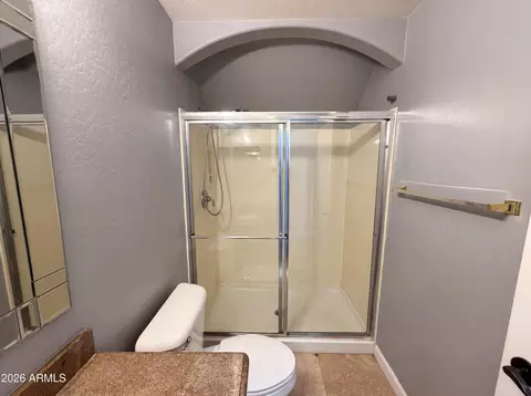 Bath - 2113 W Eagle Feather Rd, Phoenix, AZ 85085 photo 1 of 6