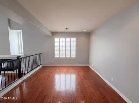 Living - 2113 W Eagle Feather Rd, Phoenix, AZ 85085 photo 8 of 9