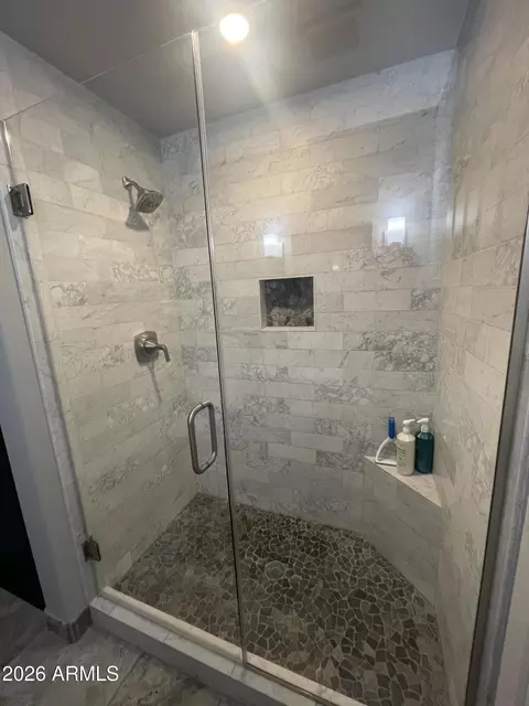 Bath - 4531 E Ramuda Dr, Phoenix, AZ 85050 photo 4 of 5