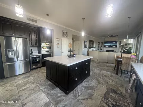 Kitchen - 4531 E Ramuda Dr, Phoenix, AZ 85050 photo 2 of 6