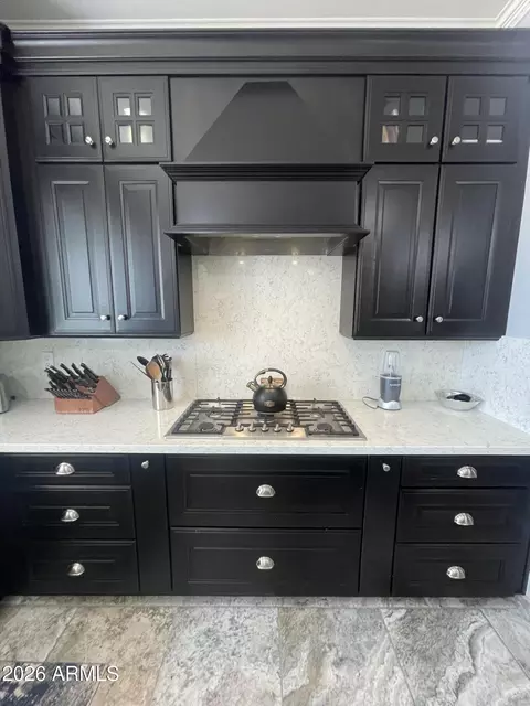 Kitchen - 4531 E Ramuda Dr, Phoenix, AZ 85050 photo 4 of 6