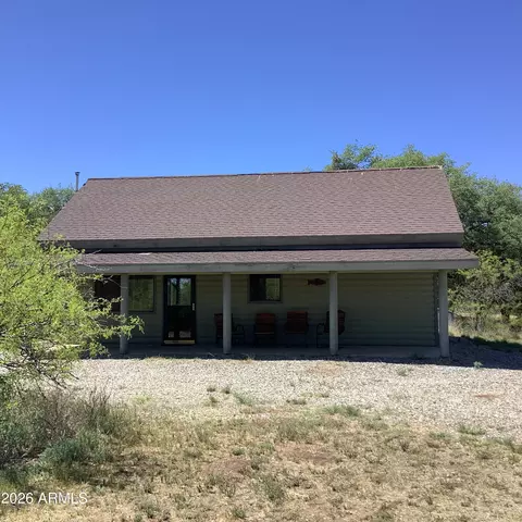 10323 E Rock Creek Ln, Pearce, AZ 85625