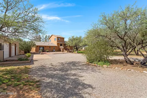 Exterior - 8264 E Dakota Rd, Hereford, AZ 85615 photo 2 of 8