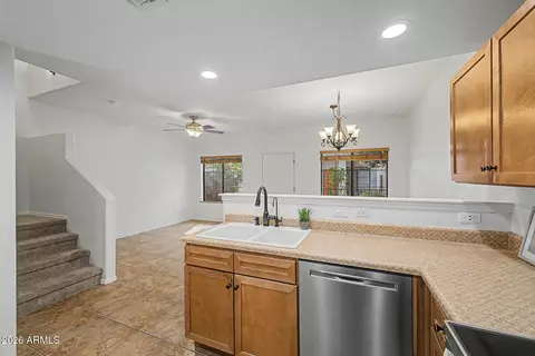 Kitchen - 3150 E Beardsley Rd #1071, Phoenix, AZ 85050 photo 4 of 4
