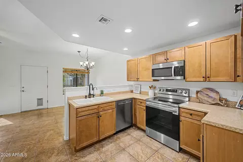 Kitchen - 3150 E Beardsley Rd #1071, Phoenix, AZ 85050 photo 1 of 4