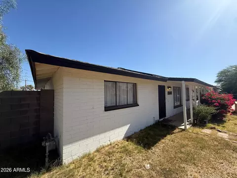1528 W University Dr, Mesa, AZ 85201