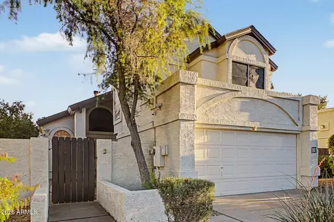 Exterior - 601 E Wescott Dr, Phoenix, AZ 85024 photo 3 of 8