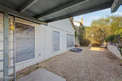 Exterior - 601 E Wescott Dr, Phoenix, AZ 85024 photo 7 of 8
