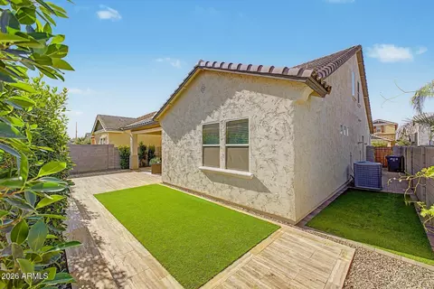 Exterior - 4093 E Jesse St, Gilbert, AZ 85295 photo 4 of 4