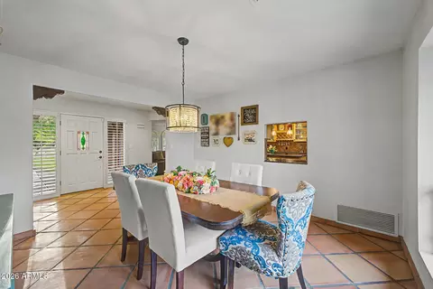 Dining - 9401 S 157th Pl, Gilbert, AZ 85234 photo 2 of 2