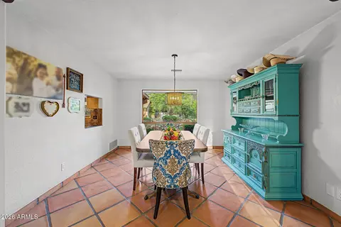 Dining - 9401 S 157th Pl, Gilbert, AZ 85234 photo 1 of 2