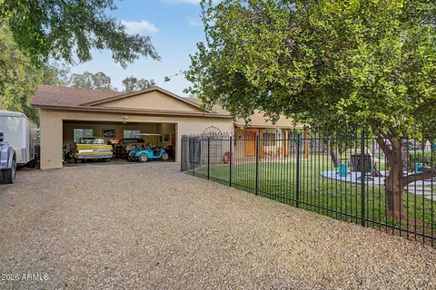 Exterior - 9401 S 157th Pl, Gilbert, AZ 85234 photo 5 of 33