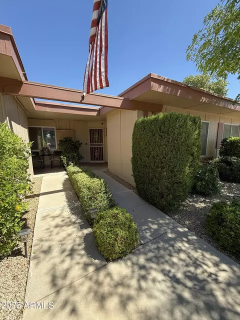 10852 W Emerald Dr, Sun City, AZ 85351