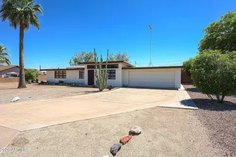 Exterior - 3039 E Charter Oak Rd, Phoenix, AZ 85032 photo 3 of 5