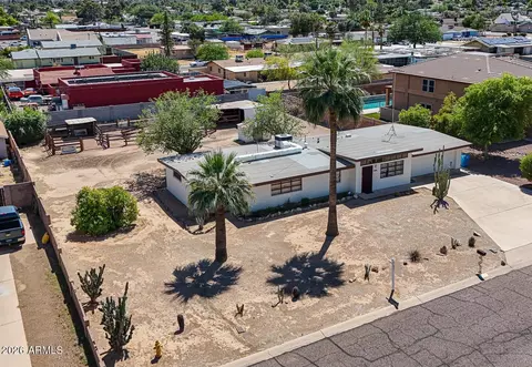 View/Area - 3039 E Charter Oak Rd, Phoenix, AZ 85032 photo 2 of 6