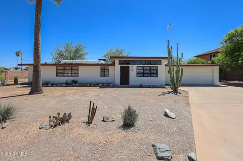 3039 E Charter Oak Rd, Phoenix, AZ 85032