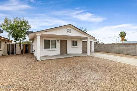 8075 W Cherry Hills Dr, Peoria, AZ 85345