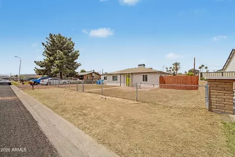 Exterior - 4216 N 31st Dr, Phoenix, AZ 85017 photo 2 of 5