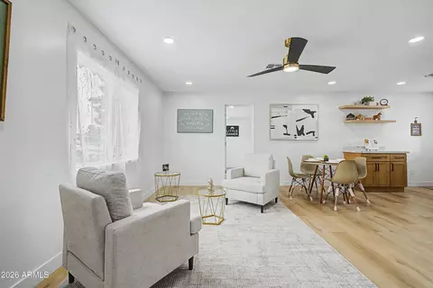 Living - 4216 N 31st Dr, Phoenix, AZ 85017 photo 1 of 2
