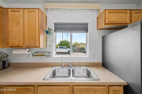 Kitchen - 836 S Royal Palm Rd, Apache Junction, AZ 85119 photo 3 of 5