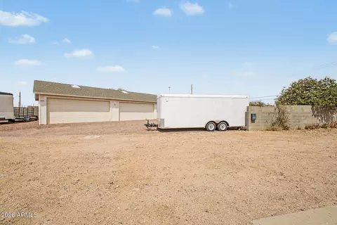 Exterior - 836 S Royal Palm Rd, Apache Junction, AZ 85119 photo 8 of 13