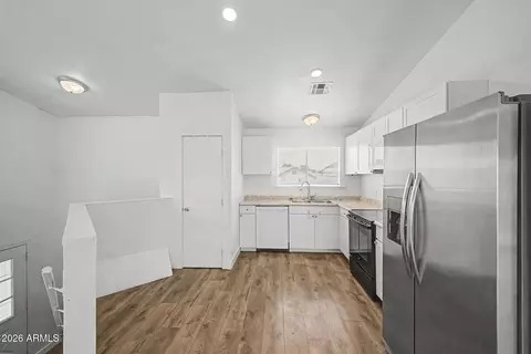 Entry Way - 9340 E Des Moines St, Mesa, AZ 85207 photo 5 of 8