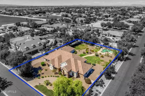 2082 E Sanoque Blvd, Gilbert, AZ 85298