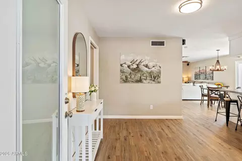 Entry Way - 560 W Emerald Ave, Mesa, AZ 85210 photo 1 of 1