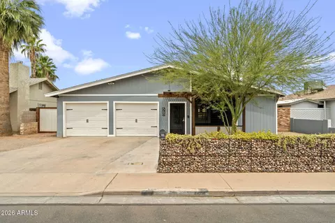 560 W Emerald Ave, Mesa, AZ 85210