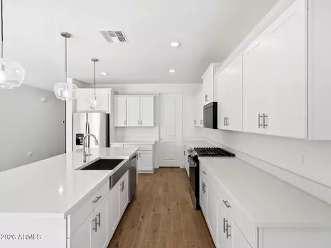 8428 W Saratoga Way, Florence, AZ 85132