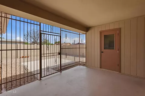 Exterior - 2201 E Gretta Pl, Phoenix, AZ 85022 photo 2 of 9