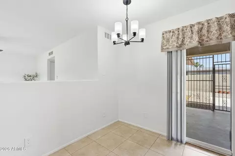 Dining - 2201 E Gretta Pl, Phoenix, AZ 85022 photo 1 of 2