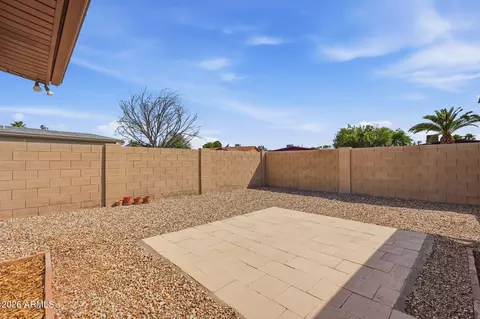 Exterior - 2201 E Gretta Pl, Phoenix, AZ 85022 photo 3 of 9