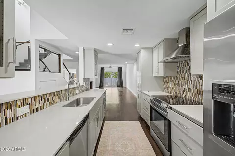 Kitchen - 4446 E Camelback Rd #104, Phoenix, AZ 85018 photo 3 of 3